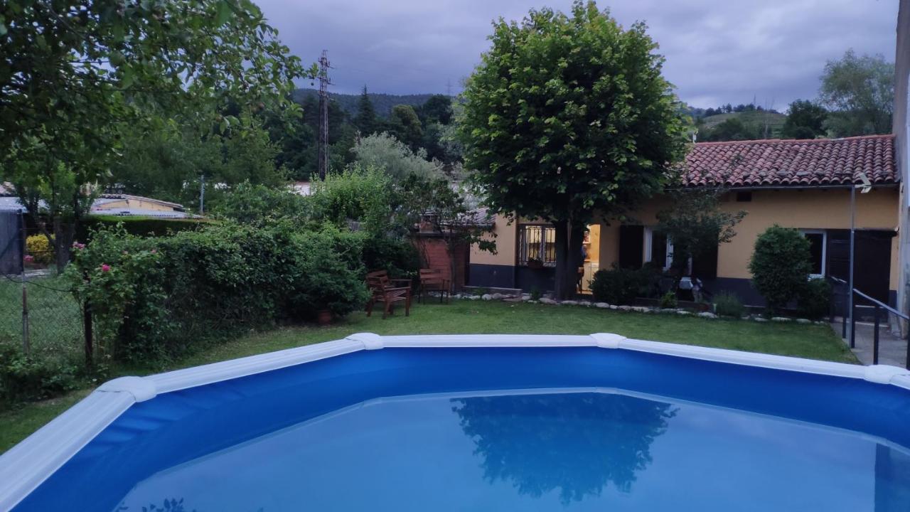 Vila Grauges Ripoll Exterior foto